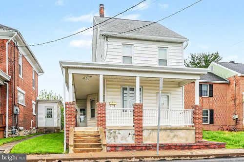 686 Highland St, HARRISBURG, PA, 17113-1527 | Card Image