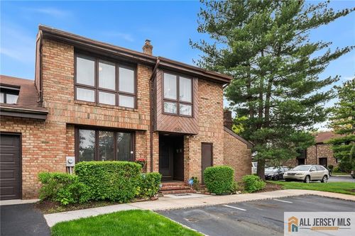 325 Willowbrook Dr, North Brunswick, NJ, 08902-1245 | Card Image