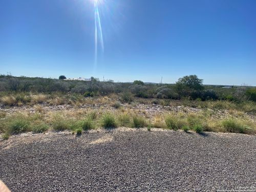 70 Greystone Hills Cir, Uvalde, TX, 78801 | Card Image