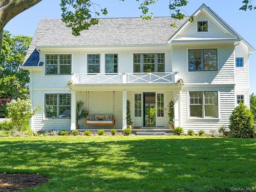 152 South Rd, Westhampton, NY, 11977-1527 | Card Image