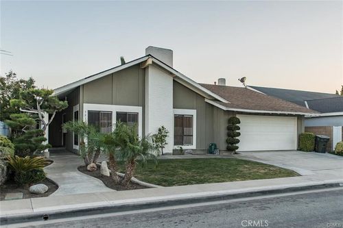 981 Begonia Ave, Costa Mesa, CA, 92626 | Card Image