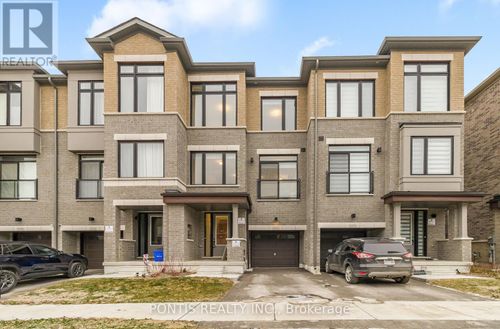 221 Tennant Cir, Woodbridge, ON, L4H5L4 | Card Image