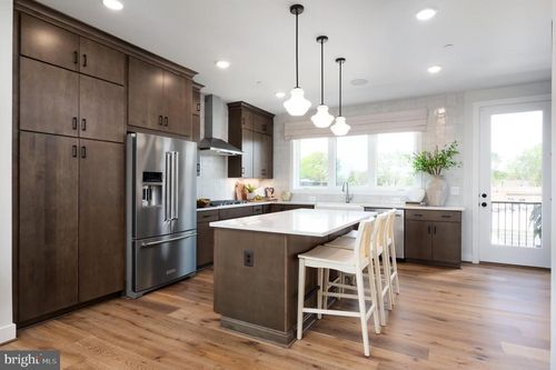 317 Calvert Avenue, ALEXANDRIA, VA, 22301 | Card Image