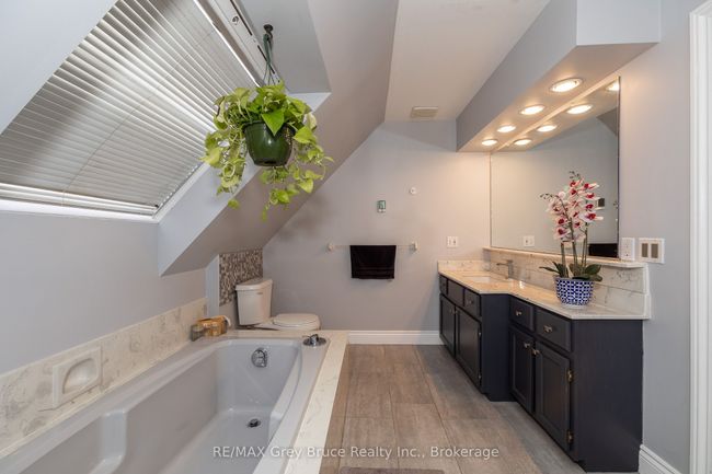 922 3rd Ave W, House other with 4 bedrooms, 3 bathrooms and 2 parking in Owen Sound ON | Image 35
