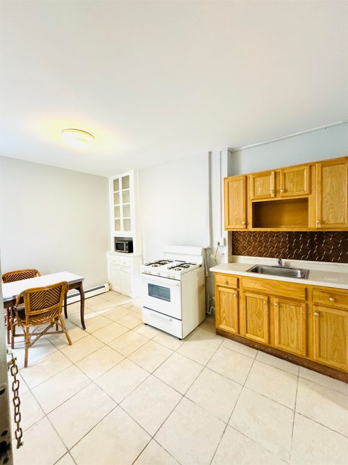 2-195.5 Newark Ave, Jersey City, NJ, 07302 | Card Image
