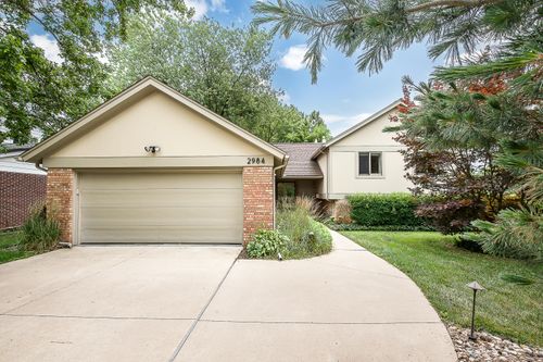 2984 Argonne Dr, Ann Arbor, MI, 48105-1458 | Card Image