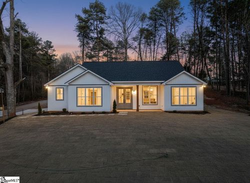 110 Oak Hill Dr, Westminster, SC, 29693-6225 | Card Image