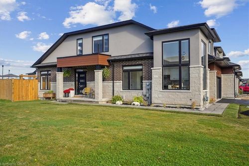 52 Welch Lane, Hamilton, ON, L9C0G1 | Card Image