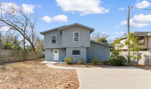 1005 28th Ave S, North Myrtle Beach, SC, 29582-4576 | Card Image