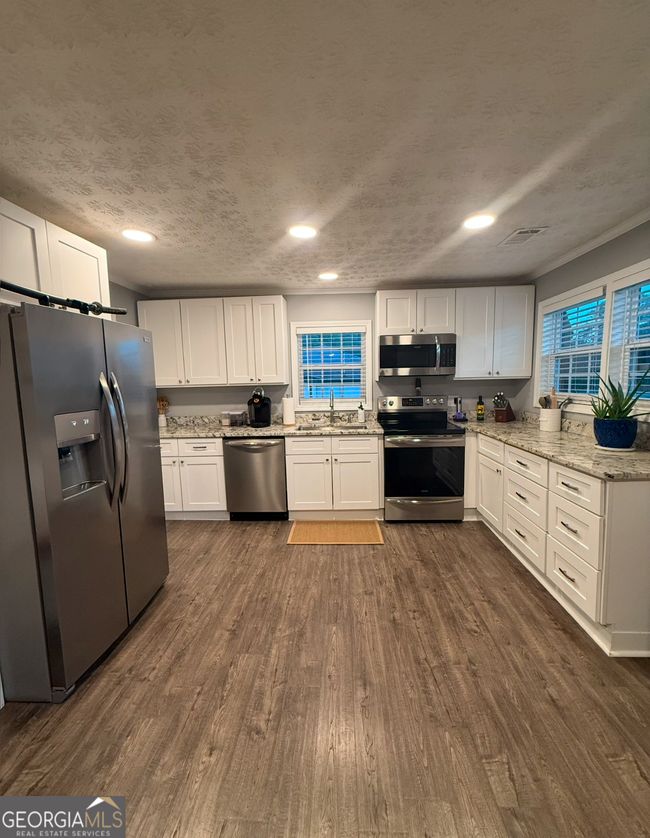 6084 Lights Ferry Rd, House other with 2 bedrooms, 2 bathrooms and null parking in Flowery Branch GA | Image 5