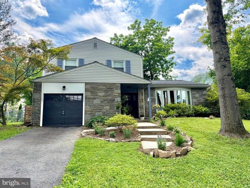 422 Ridge Pike, LAFAYETTE HILL, PA, 19444-2027 | Card Image