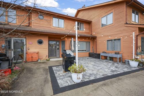 15 Brandywine Ct, Brick, NJ, 08724-2067 | Card Image