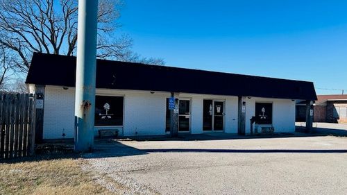 102 S Collins Fwy, Howe, TX, 75459-4589 | Card Image