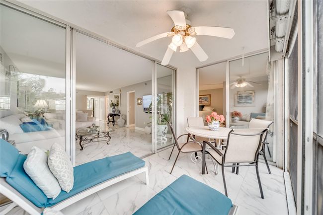 SCREENED BALCONY | Image 30
