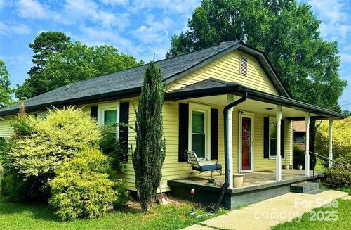124 & 128 Market Road, Mooresville, NC, 28115 | Card Image