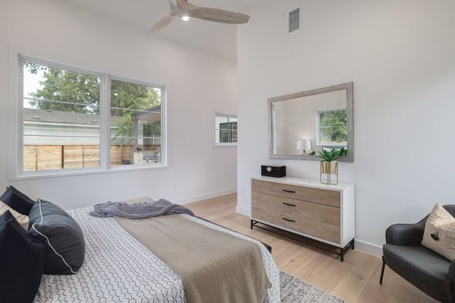 1703 Piedmont Ave, House other with 4 bedrooms, 4 bathrooms and 2 parking in Austin TX | Image 20