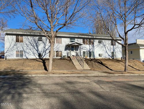 2504 E Thayer Ave, Bismarck, ND, 58501-5081 | Card Image