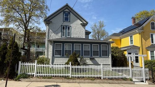 38 Bailey St, Boston, MA, 02124-3737 | Card Image