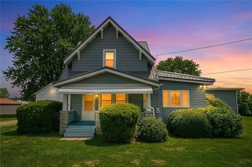 735 Kiski Park Dr, Washington Twp, PA, 15613 | Card Image