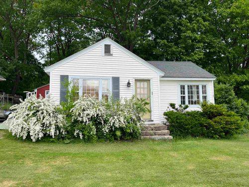 6-79 Skytop Dr, Bennington, VT, 05201-8101 | Card Image