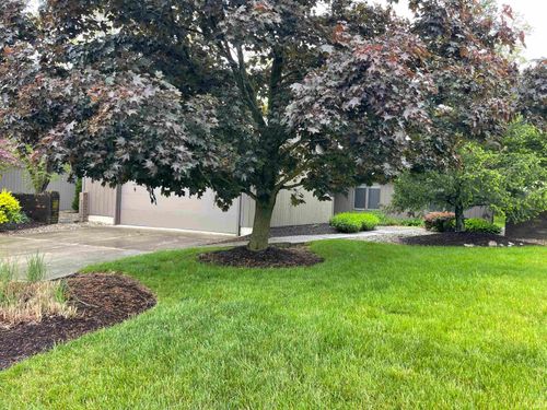 9525 Ledge Wood Ct, Fort Wayne, IN, 46804-4701 | Card Image