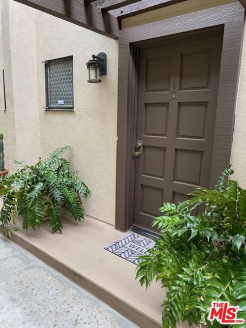 1-913 17th St, Santa Monica, CA, 90402 | Card Image