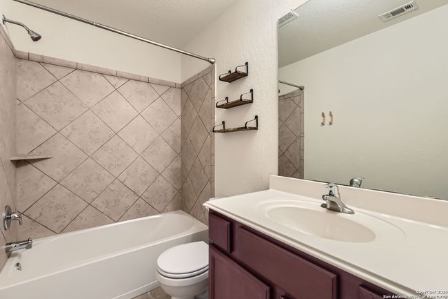 12206 Claiborne, House other with 3 bedrooms, 2 bathrooms and null parking in San Antonio TX | Image 12