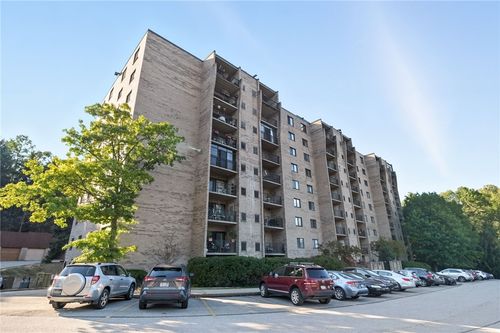 apt-811-1400 Smokey Wood Dr, Swissvale, PA, 15218-2764 | Card Image