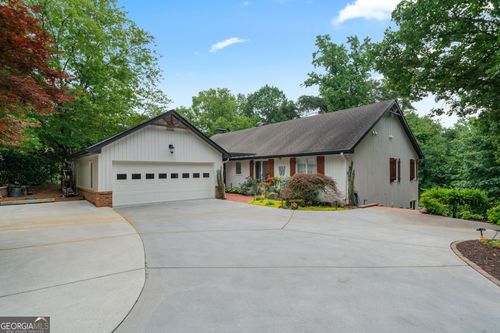 8180 Old Mill Dr, Gainesville, GA, 30506-5632 | Card Image