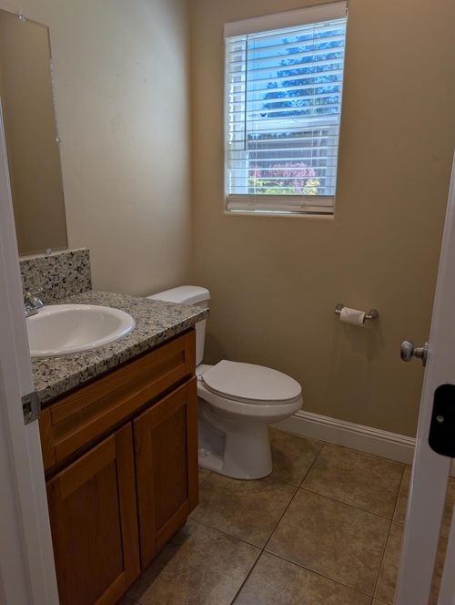 21895 One Fine Pl, Colfax, CA, 95713-9043 | Card Image