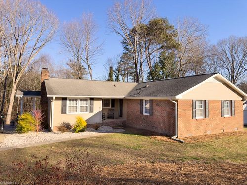 165 Summerglen Dr, Lewisville, NC, 27023-9609 | Card Image