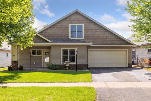 98 Tribute Ave, Hudson, WI, 54016-8719 | Card Image