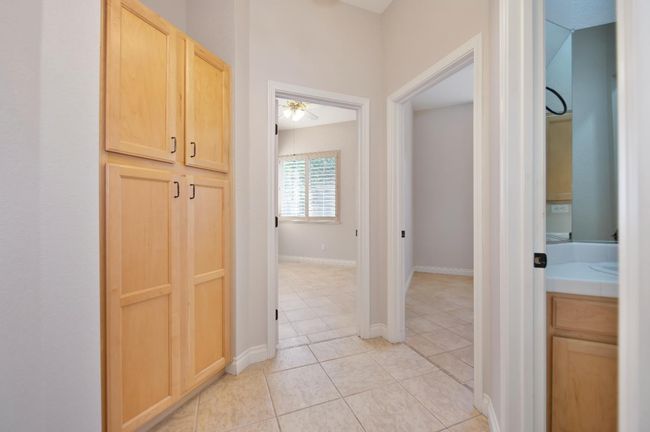 12040 Gold Arbor Ln, House other with 3 bedrooms, 2 bathrooms and null parking in Gold River CA | Image 12