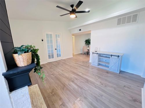 apt-235-2110 Wilcrest Dr, Houston, TX, 77042-2654 | Card Image