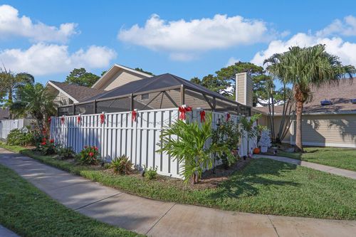 102 Summerwinds Lane, Jupiter, FL, 33458 | Card Image