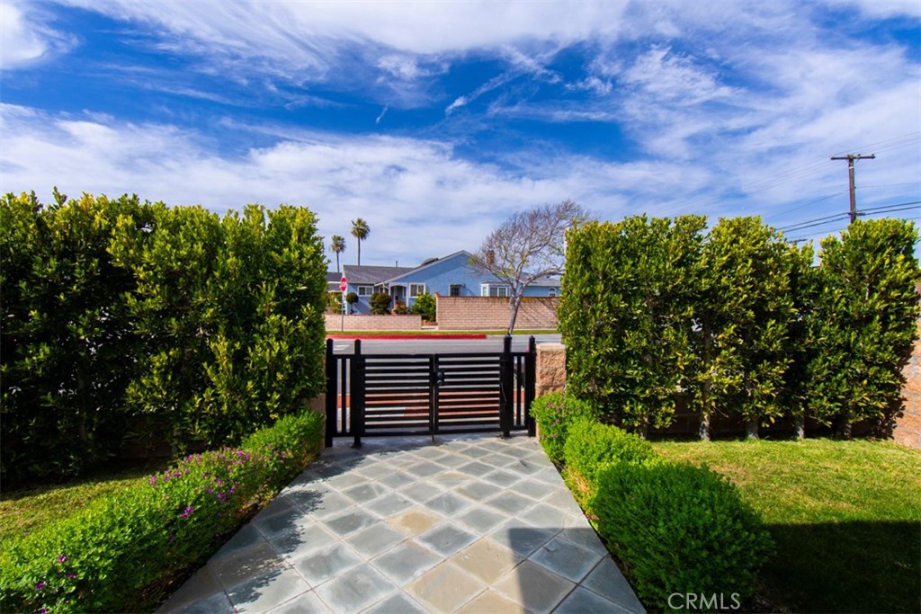 Residential Income in Torrance 4