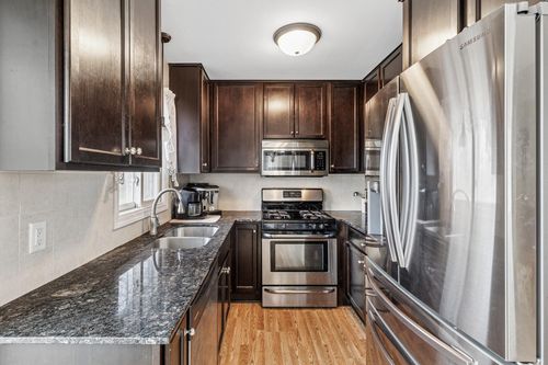 919 7th Ave E, Shakopee, MN, 55379-2602 | Card Image