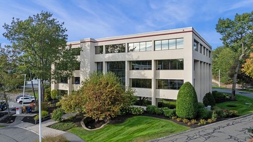 ste-304-220 Broadway, Lynnfield, MA, 01940-2354 | Card Image