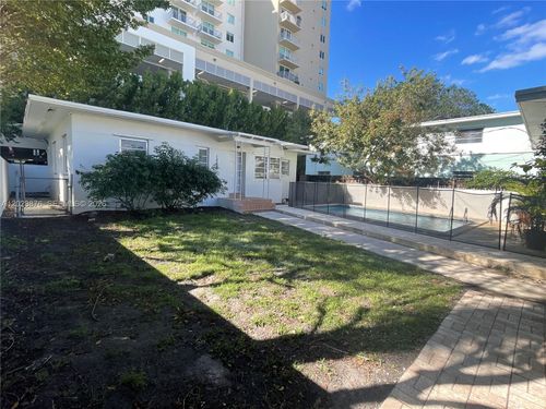 1020 Sw 36th Ct, Miami, FL, 33135-4220 | Card Image