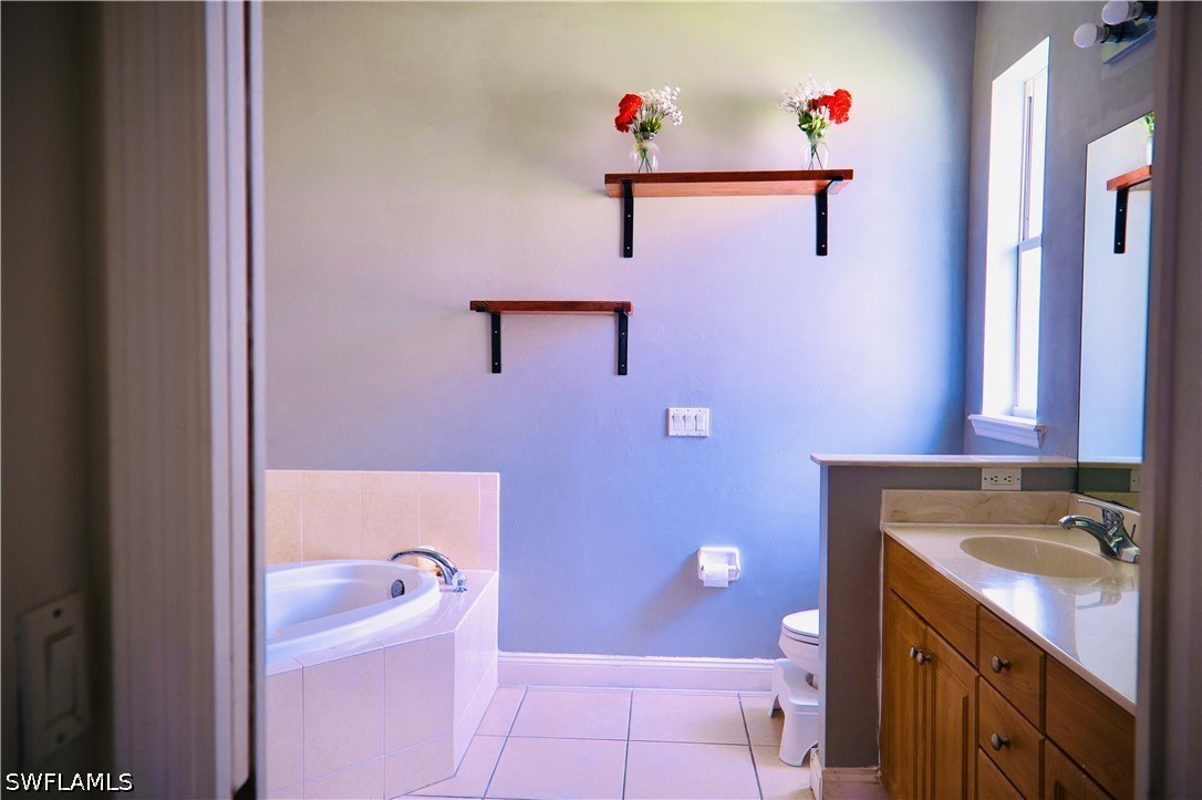 Residential Lease in Lehigh Acres