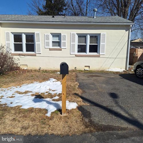 404 Nashville Ct, WALLINGFORD, PA, 19086-7019 | Card Image