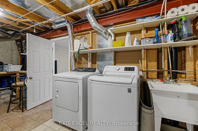 1509 Demeter St, House attached with 3 bedrooms, 2 bathrooms and 2 parking in Orleans ON | Image 27