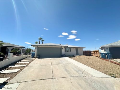 224 Autumn Ct, Henderson, NV, 89002-8005 | Card Image