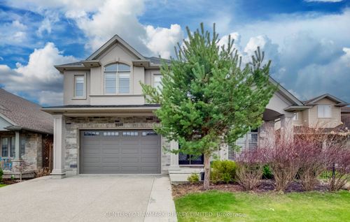 9208 Hendershot Blvd, Niagara Falls, ON, L2H0E3 | Card Image