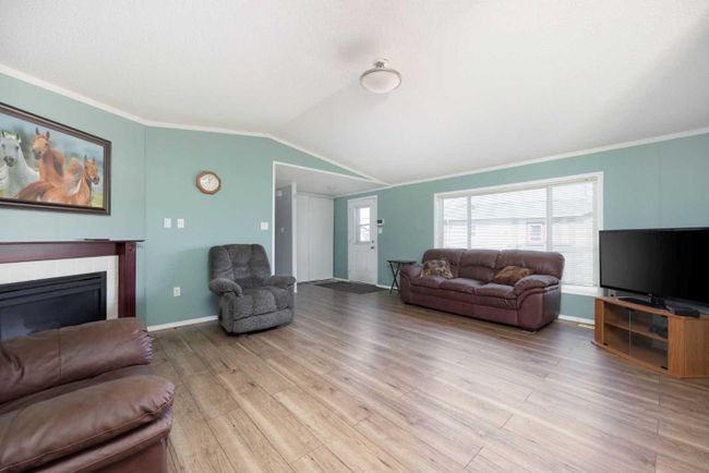 121 Fir Street, Home with 3 bedrooms, 2 bathrooms and 4 parking in Fort Mcmurray AB | Image 9
