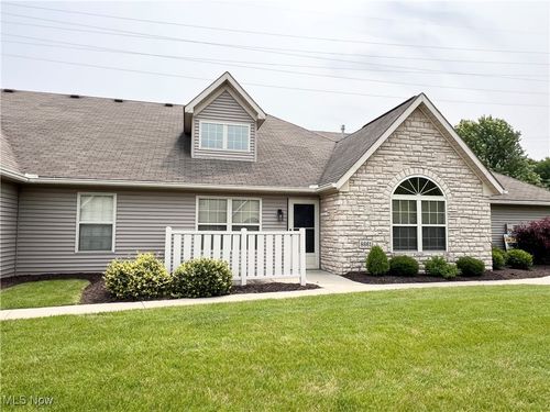 8661 Dublin Ridge Cir Nw, Massillon, OH, 44646-1206 | Card Image