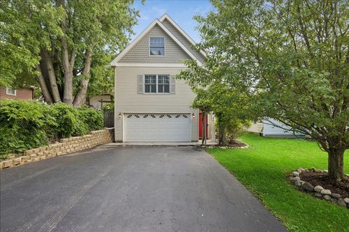 901 Peter St, McHenry, IL, 60051-9466 | Card Image