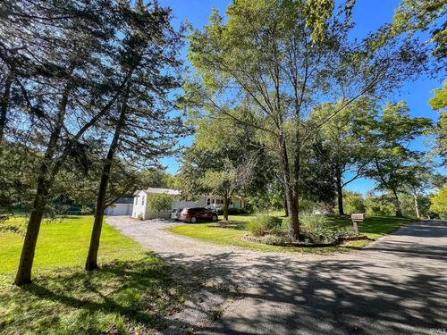 53407 County Road 39, Middlebury, IN, 46540-8604 | Card Image