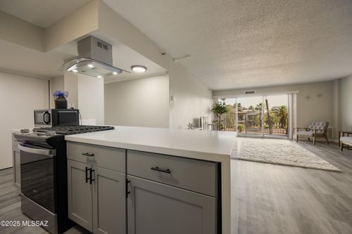 425 W Paseo Redondo 6a, Tucson, AZ, 85701 | Card Image