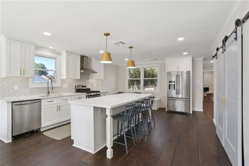 530 Hyman Dr, Jefferson, LA, 70121-1738 | Card Image